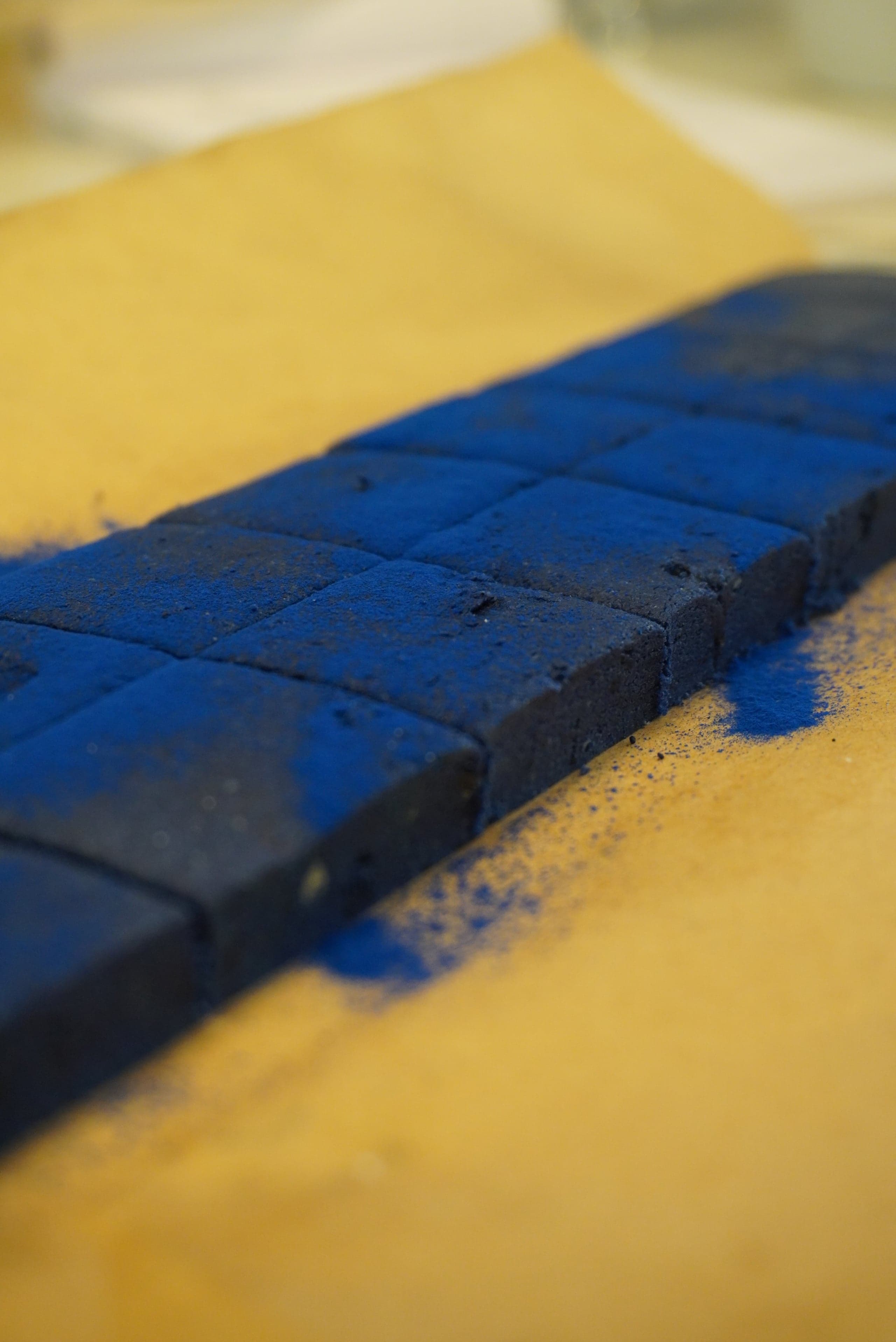Blue phycocyanin bar macro
