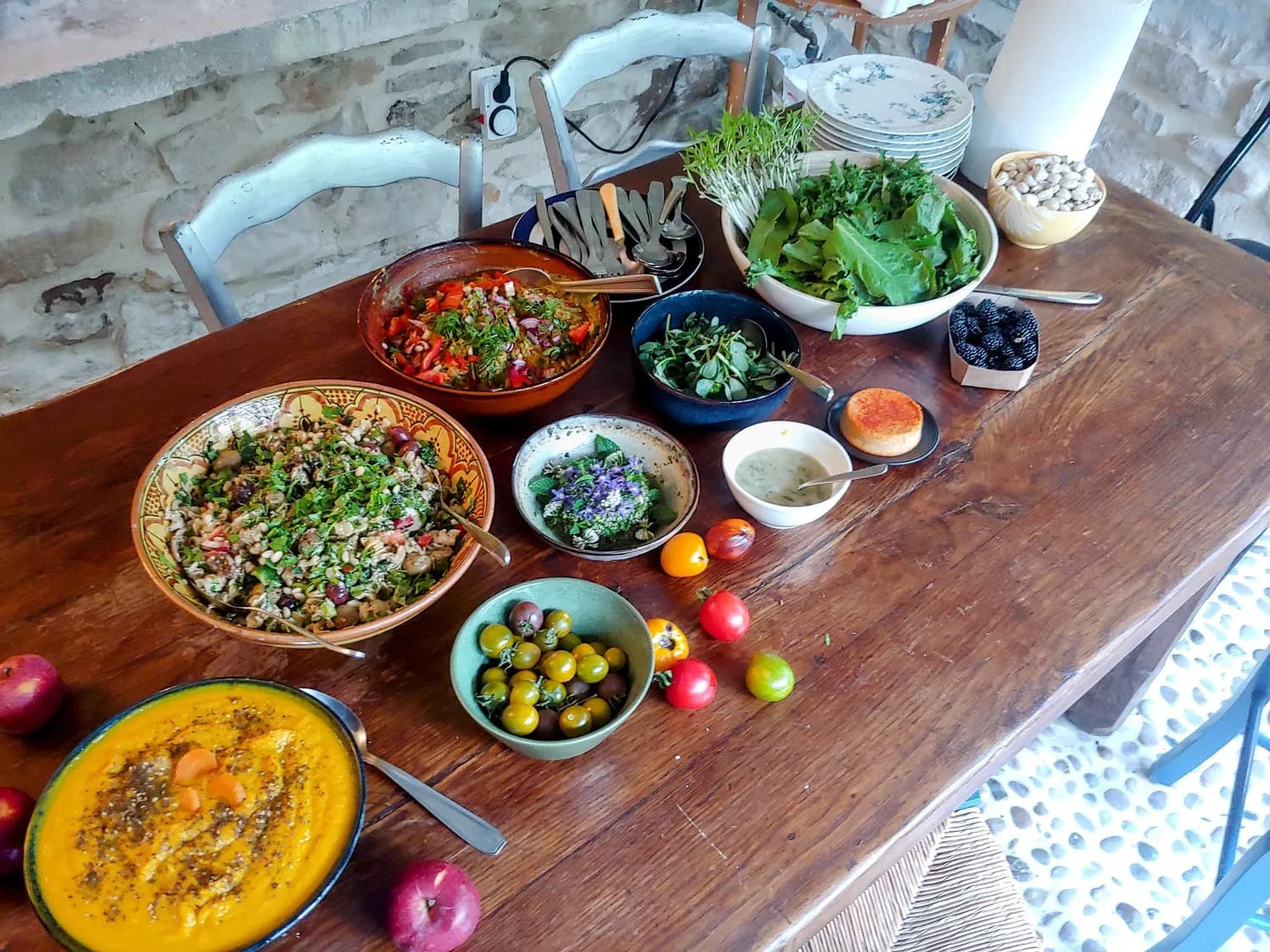 Retreat feast, many sharing bowls